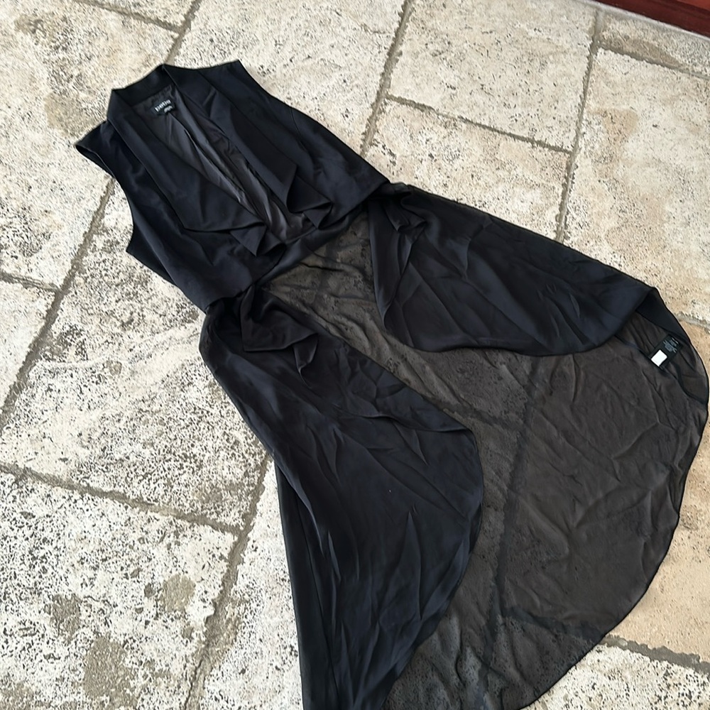 BEBE cover/jacket. size M black.